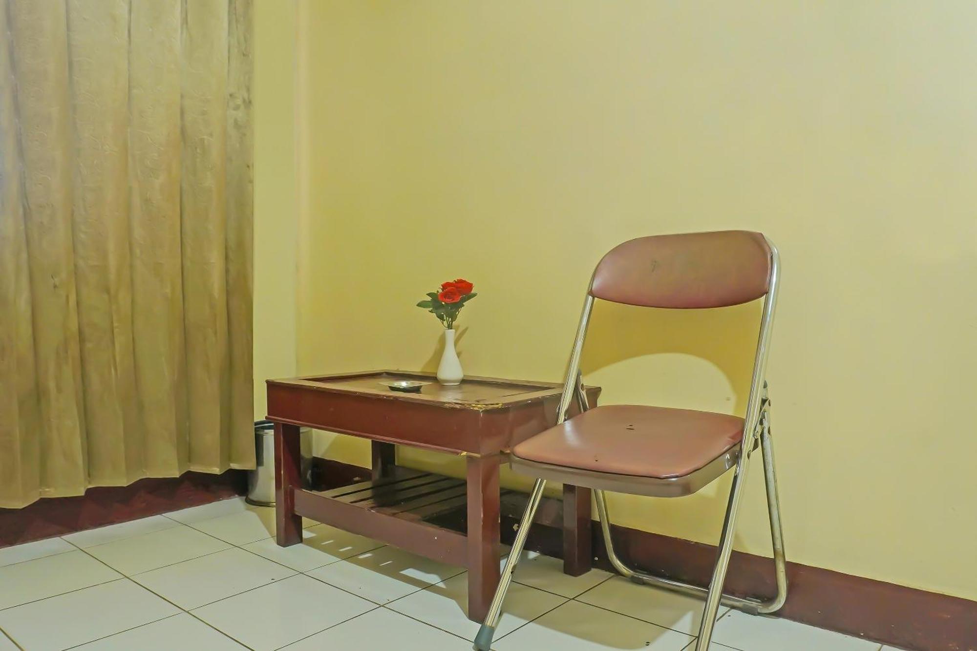 Hotel Spot On 92466 Adam Kost Syariahnearwisata Jembatan Barito à Banjarmasin  Extérieur photo