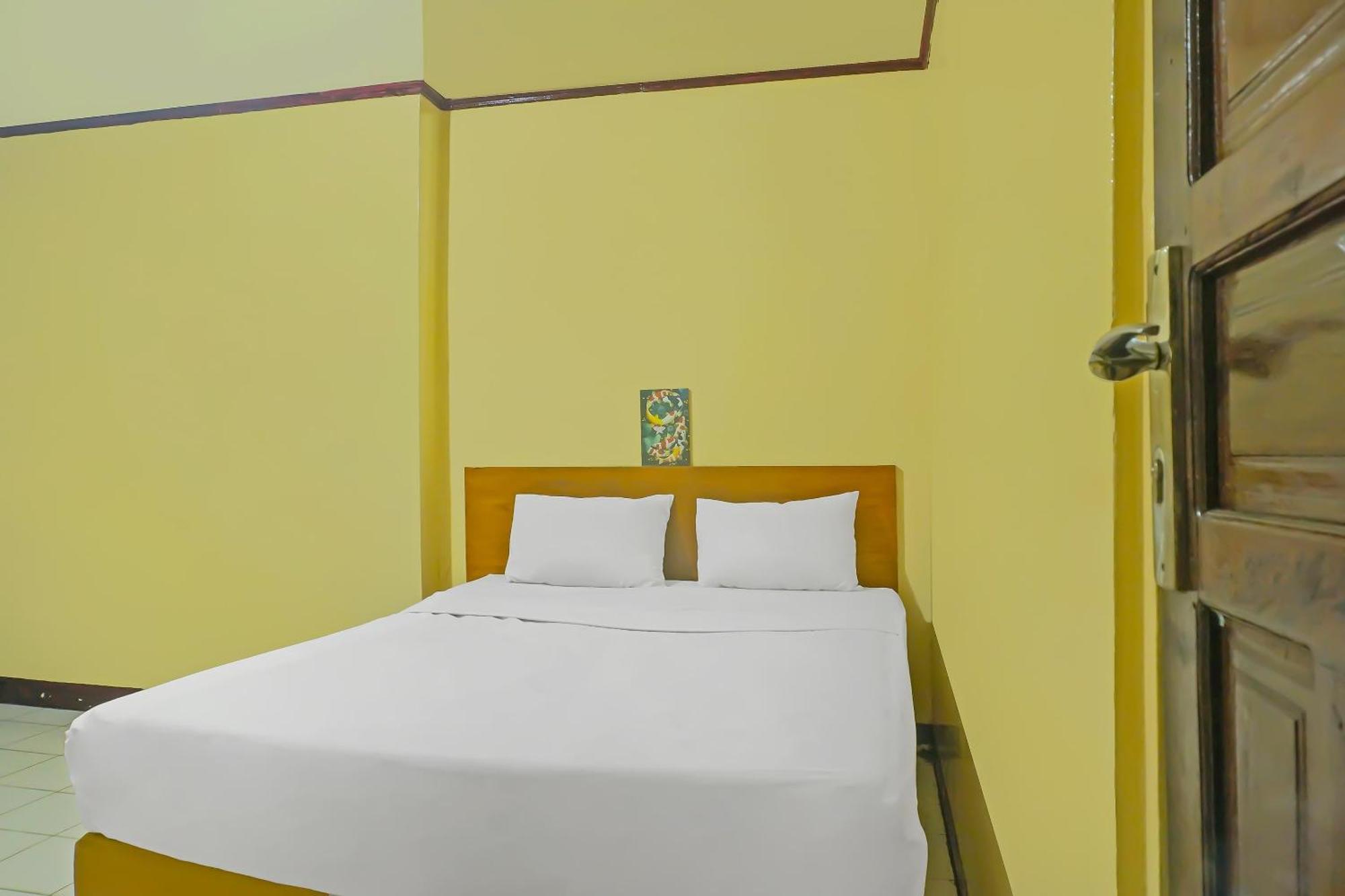 Hotel Spot On 92466 Adam Kost Syariahnearwisata Jembatan Barito à Banjarmasin  Extérieur photo
